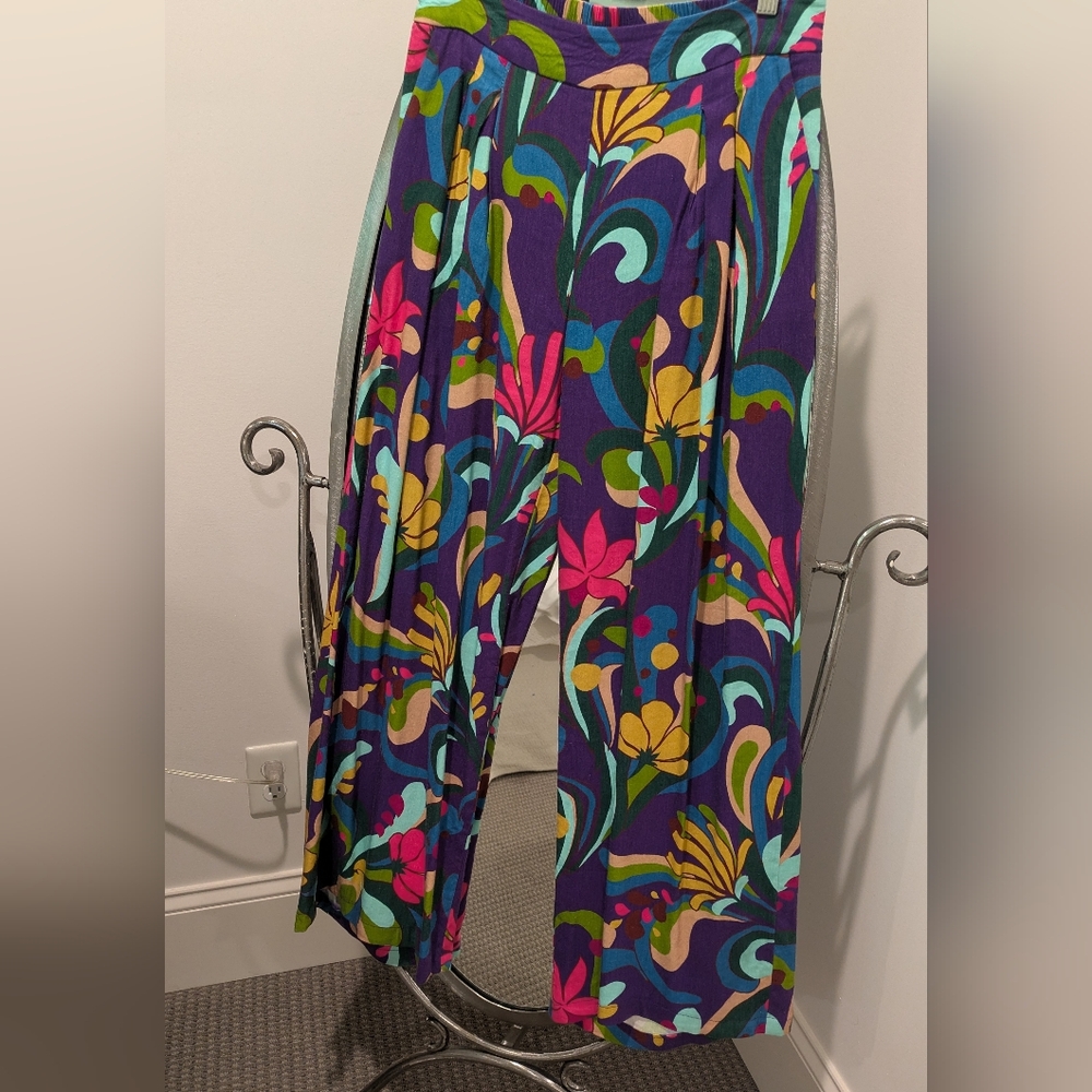 Pull-on Wide Leg Pant